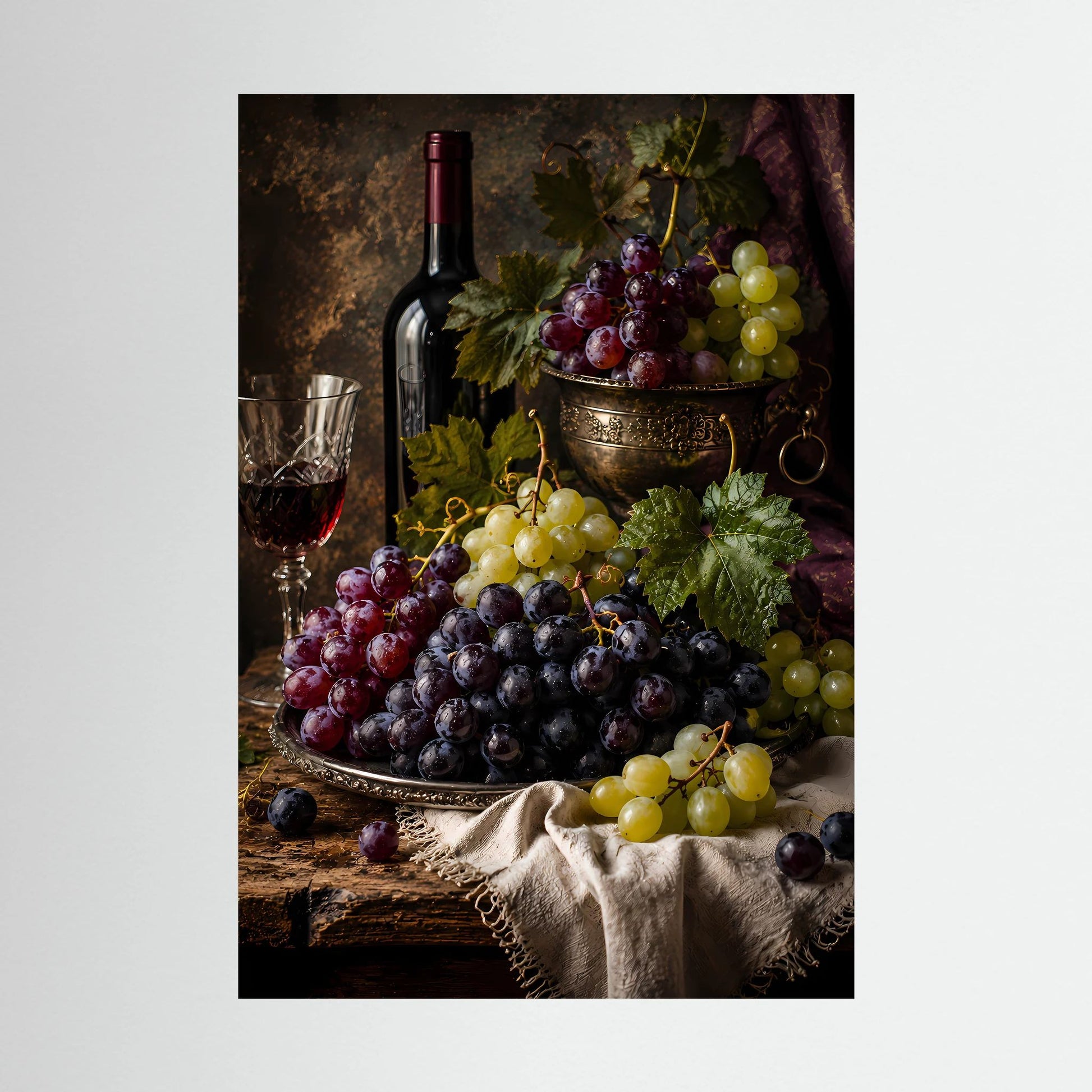 Poster im Hochformat mit Weinflasche, Weinglas und Weintrauben in Rot und Gelb