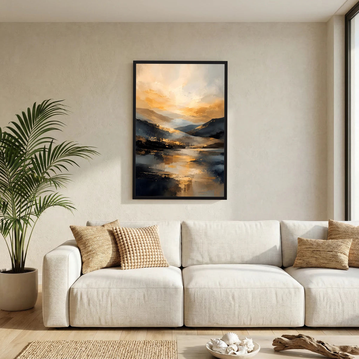 Kunstposter im schwarzen Rahmen, abstrakte Berglandschaft mit Gold- und dunklen Blau-Schattierungen