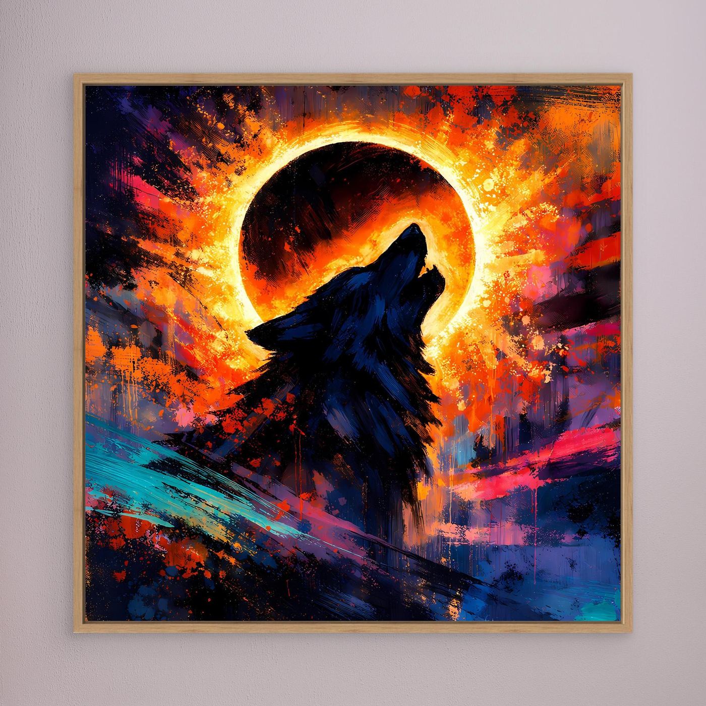 Wandbild: dunkler Wolf vor Sonnenfinsternis-Kreis, orange-blauer Himmel, Holzrahmen