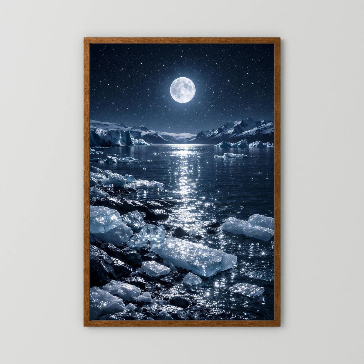 Wandbild im hellen Holzrahmen: Vollmond über Eismeer
