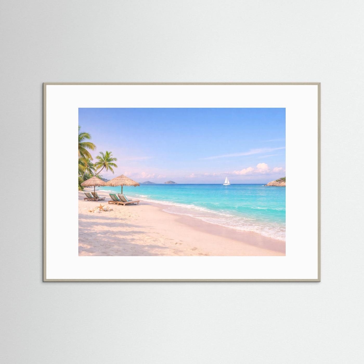 Tropisches Strandposter im Querformat mit grauem Holzrahmen und weißer Passepartout-Umrandung