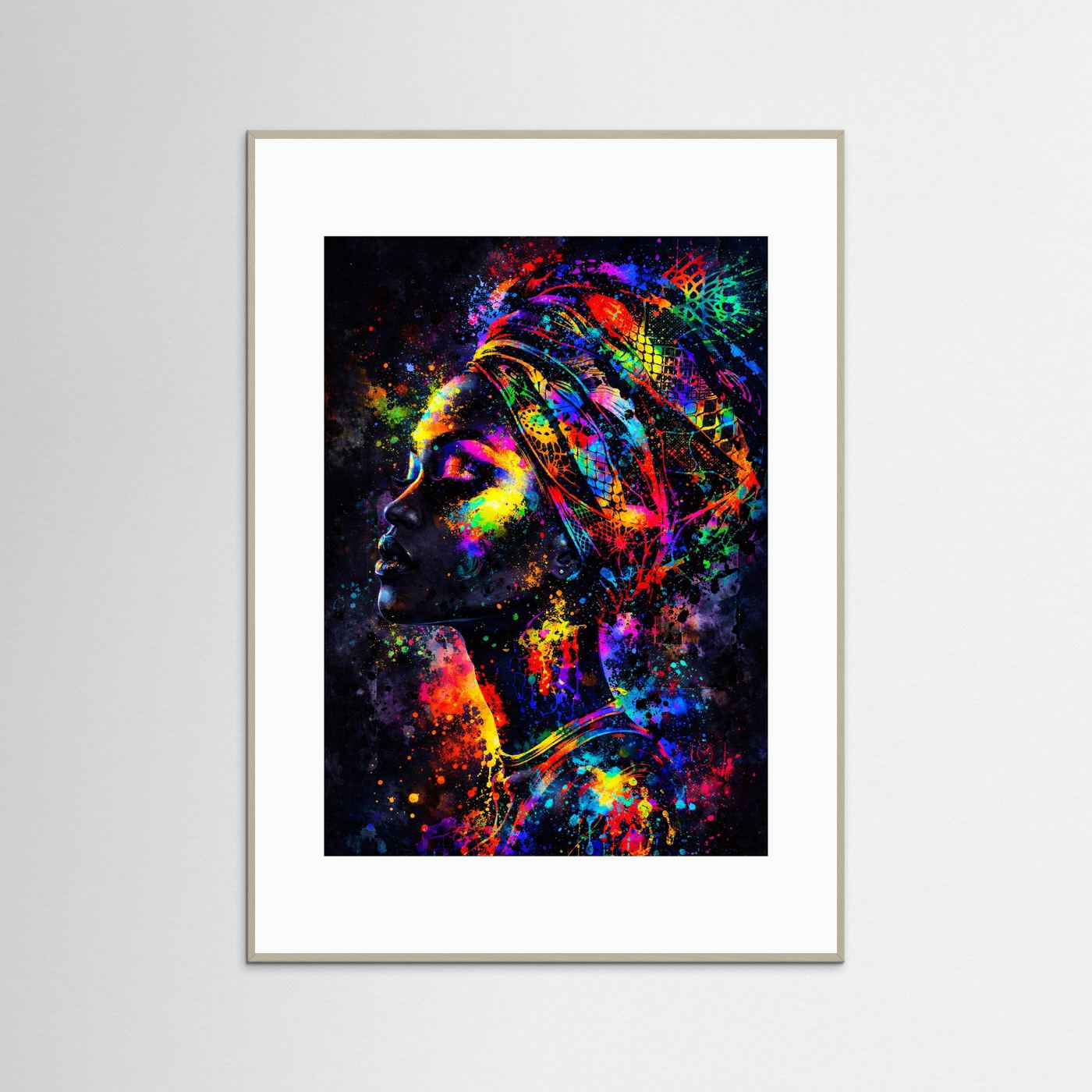 Kunstposter mit abstraktem Frauenporträt in Neonfarben, grauer Rahmen
