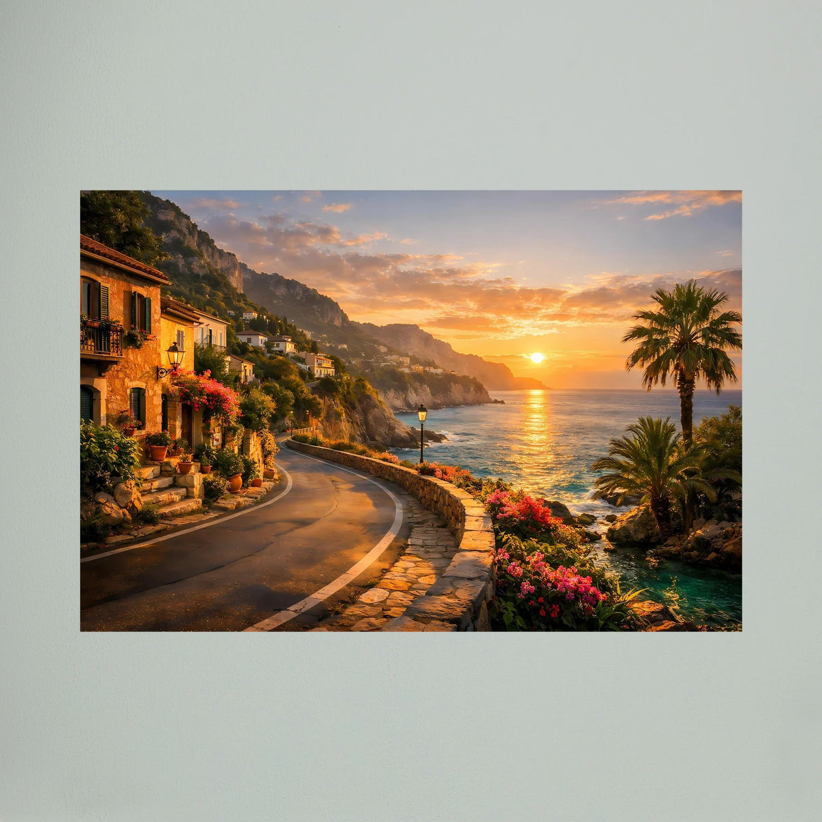 Wandbild im Querformat mit Küstenstraße, Meerlinie und Palmen im Sonnenuntergang