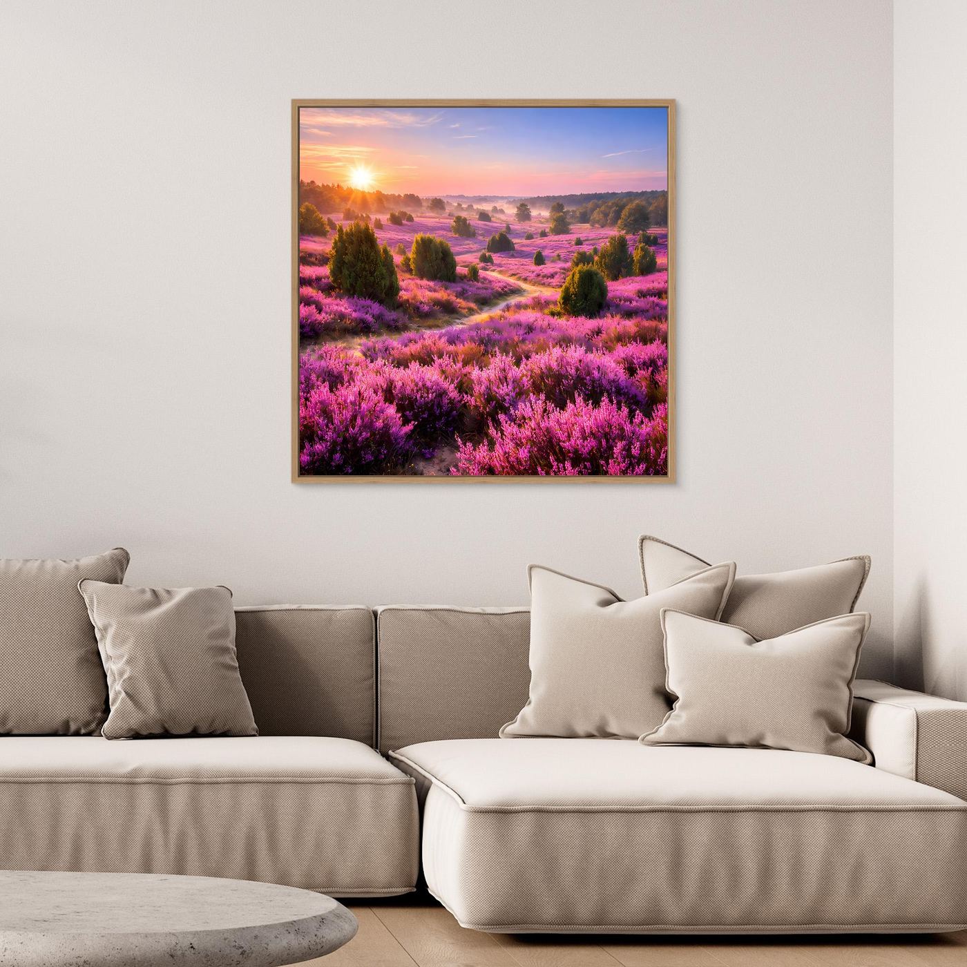 Leinwandbild mit lila blühender Heidelandschaft bei Sonnenaufgang, rechteckig mit schmalem Rahmen