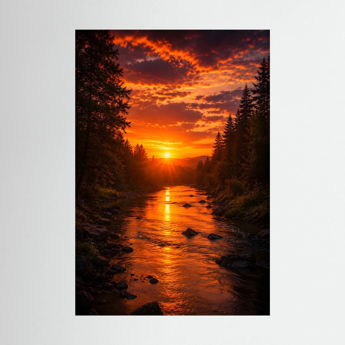 Poster im Hochformat mit Sonnenuntergang über Waldfluss, Feuerhimmel und reflektierendem Wasser