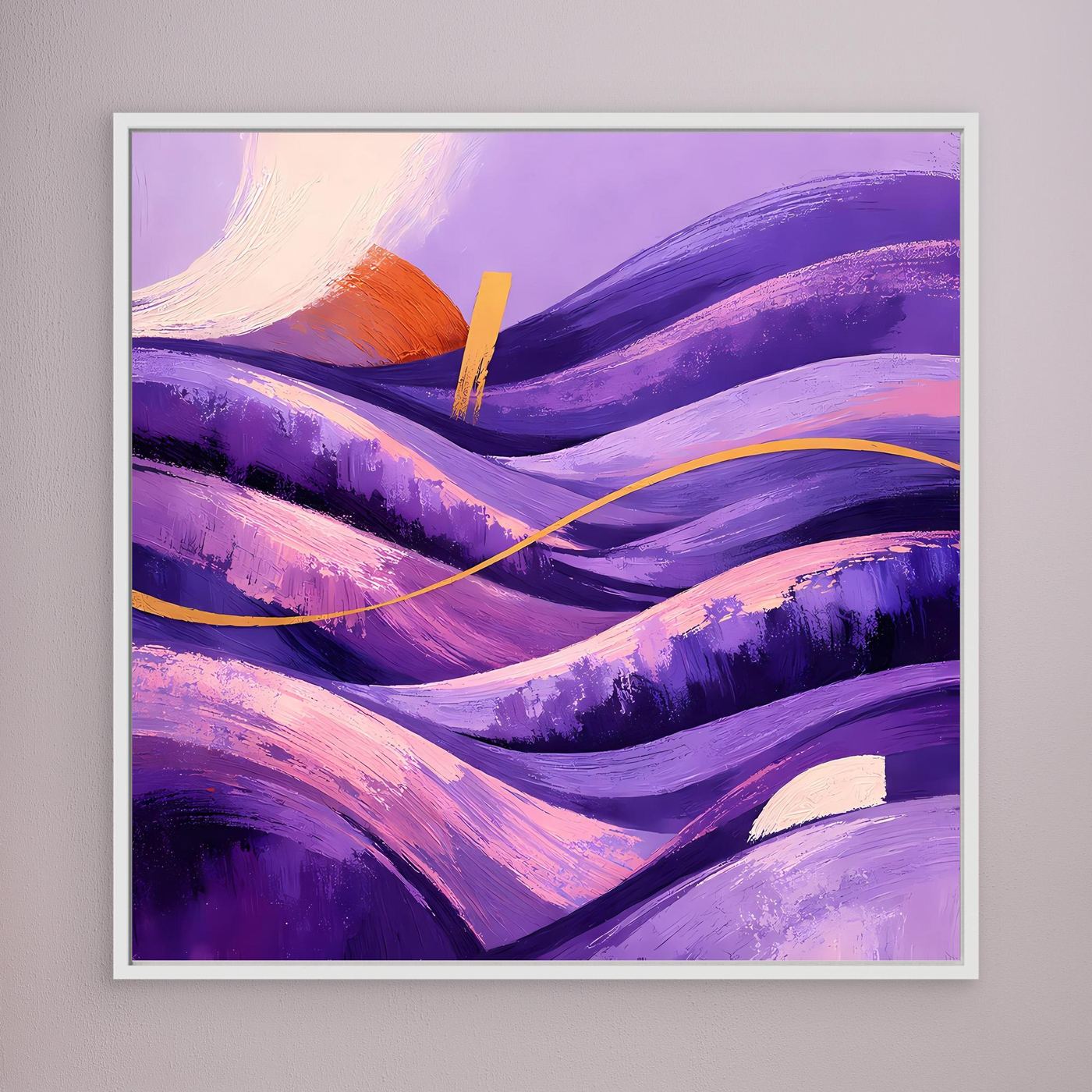 Leinwandbild mit abstrakten violetten Wellen, violettem und goldenem Akzent im weißen Rahmen