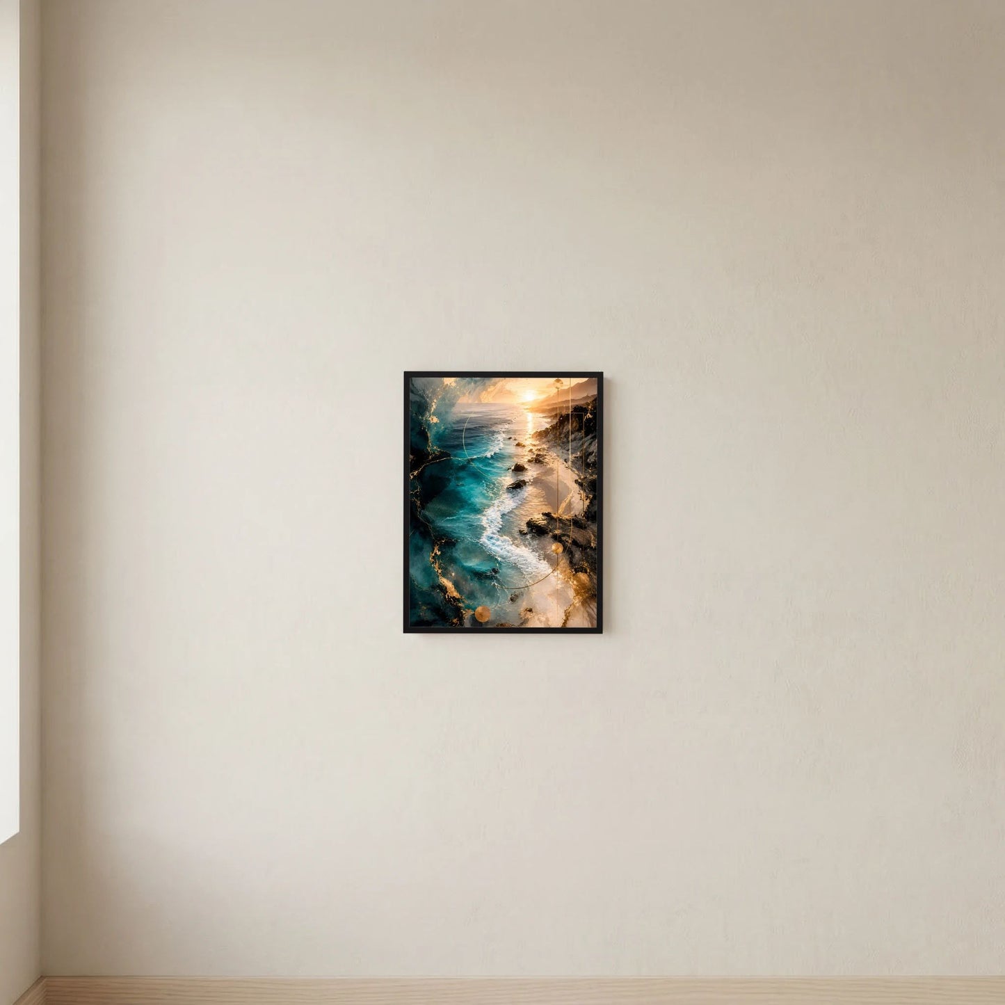 Schwarz gerahmtes Poster der abstrakten Küste in Türkis und Goldtönen, Hochformat