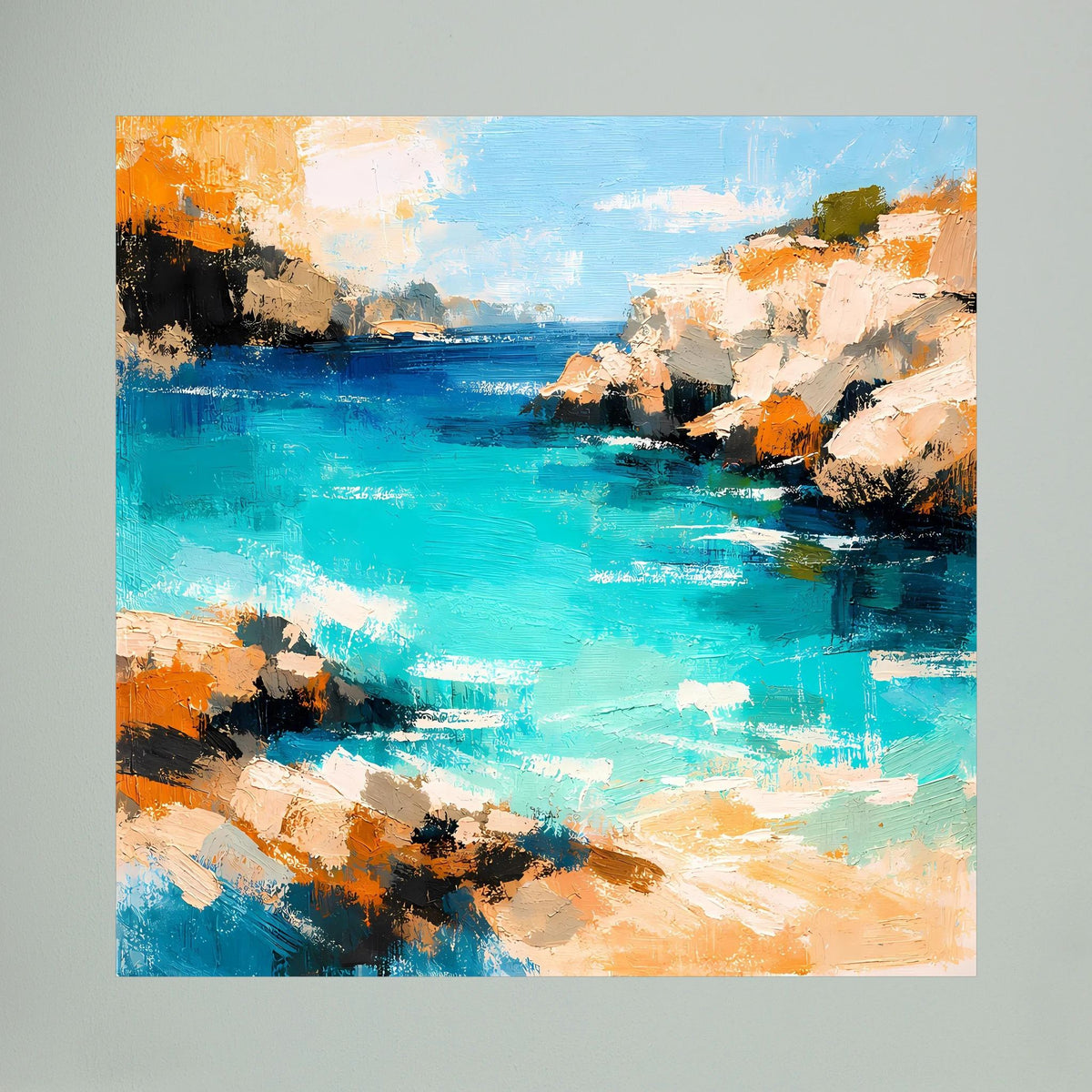 Quadratisches Leinwandbild: türkisblaues Meer mit Felsen, orange-braune Farbflächen und hellem Himmel.