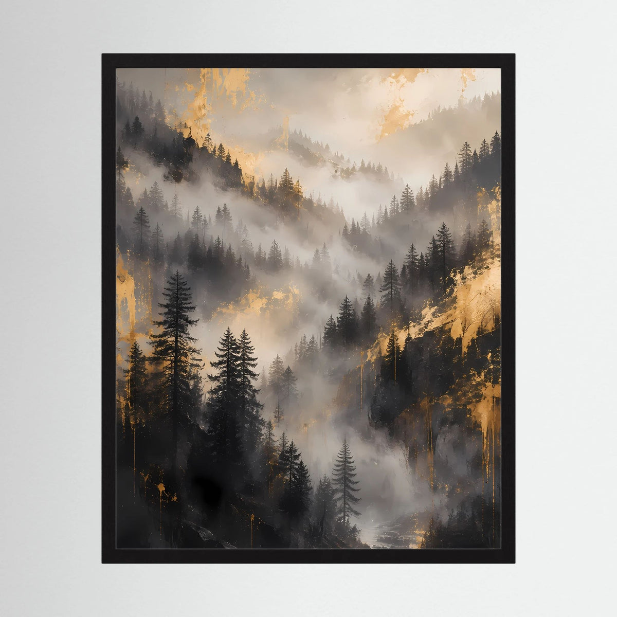 Gerahmtes Hochformat-Poster mit nebligem Tannenwald und goldenen Akzenten