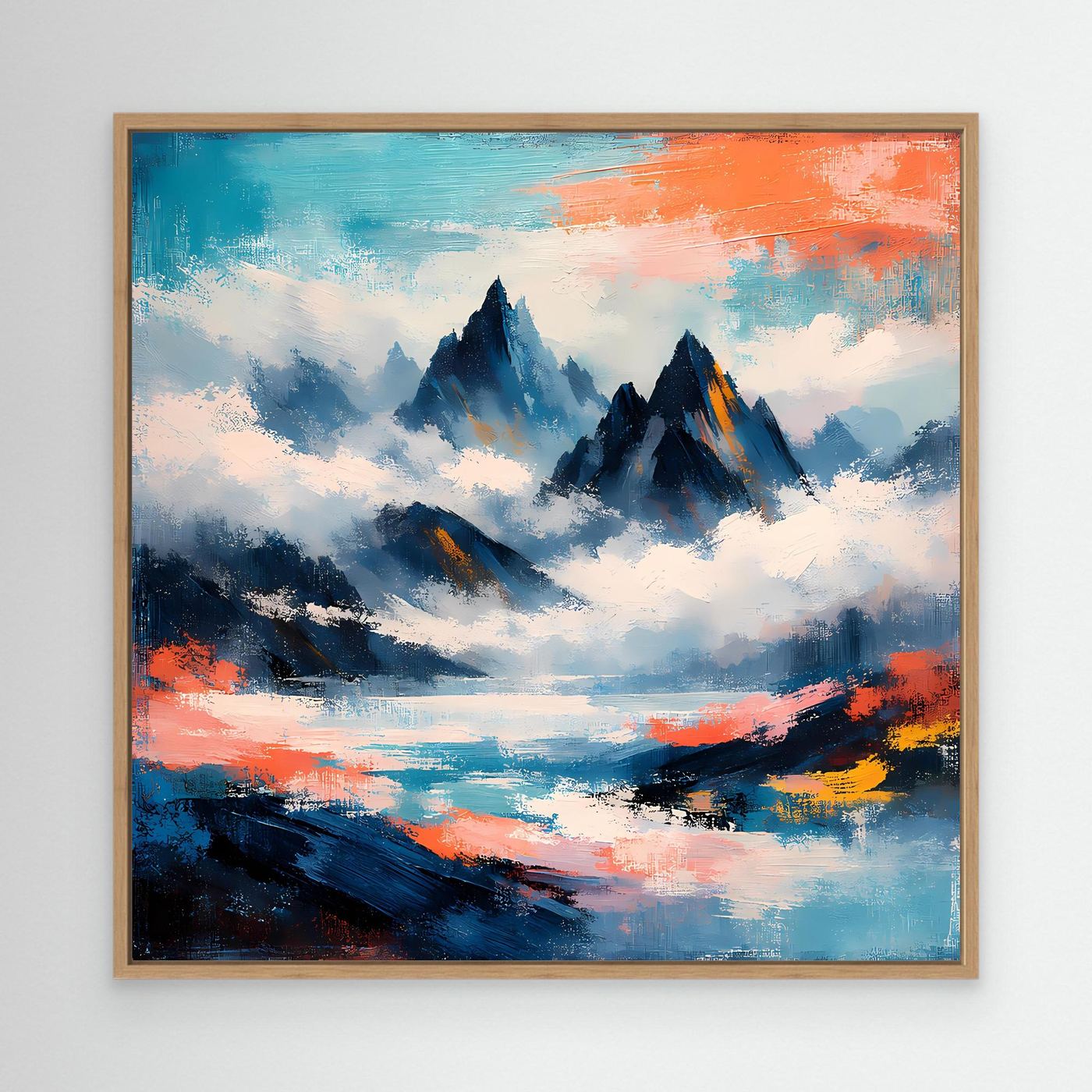 Wandbild mit abstrakten Berggipfeln im Nebelmeer, blau-orangefarbene Pinselstruktur, Eichenrahmen