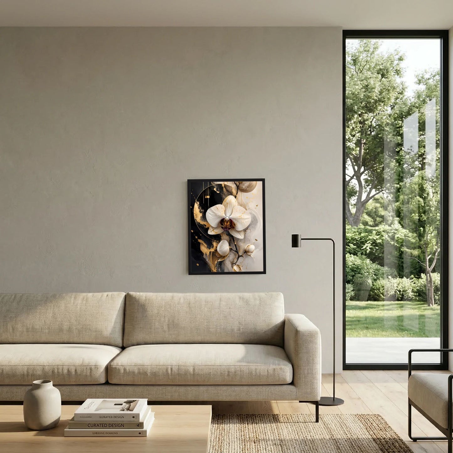 Poster mit weißen Orchideen im schwarzen Rahmen an der Wand