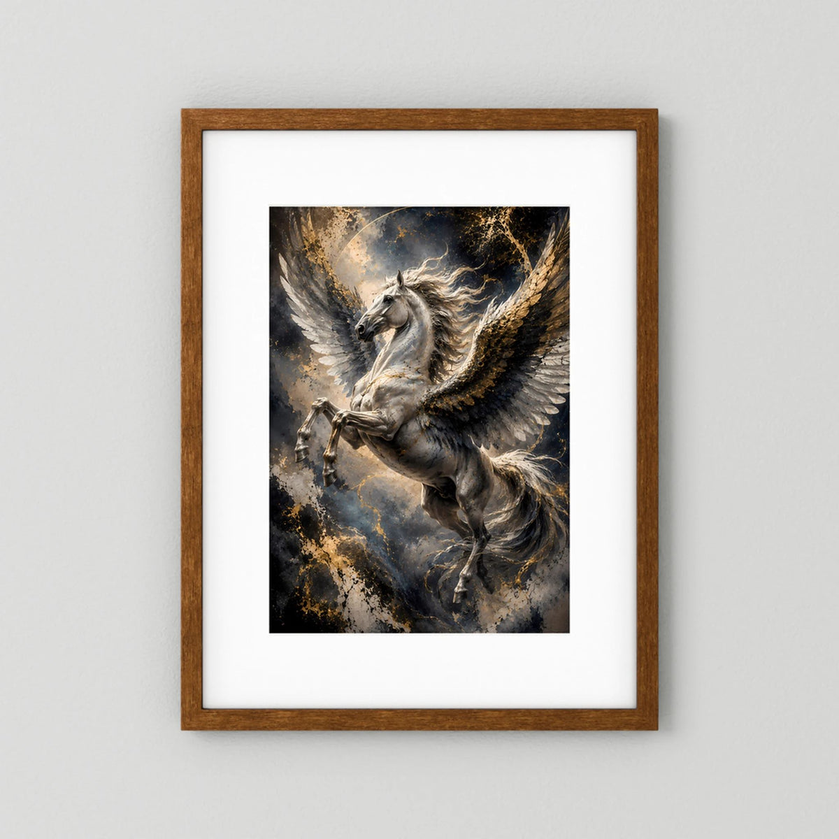 Hochformat-Poster mit Pegasus mit goldenen Flügeln und silbernem Körper, brauner Holzrahmen