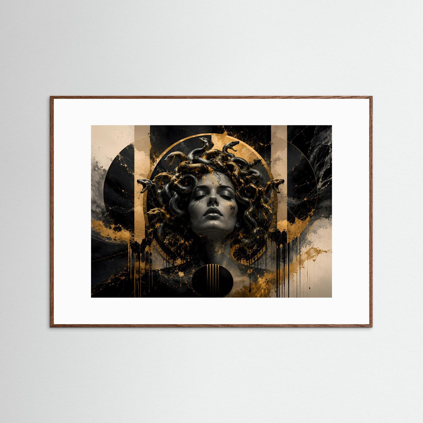 Medusa in Schwarz & Gold | Mystische Schlangenkunst im Luxusdesign