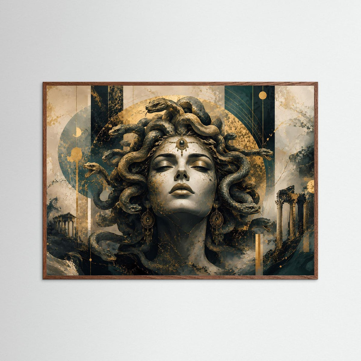 Poster im Querformat mit dunklem Eichenrahmen: Medusen-Gesicht und goldene Schlangenhaar-Details
