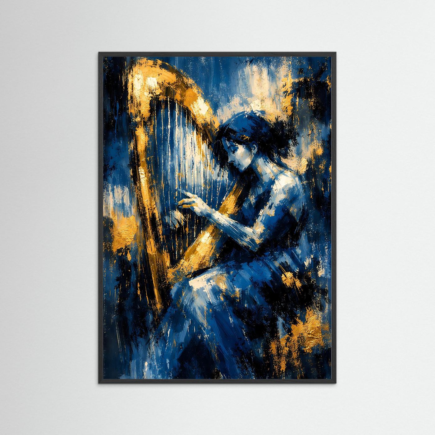 Abstraktes Harfenspieler-Kunstposter in Nachtblau, Weiß und Gold, mit schwarzem Holzrahmen