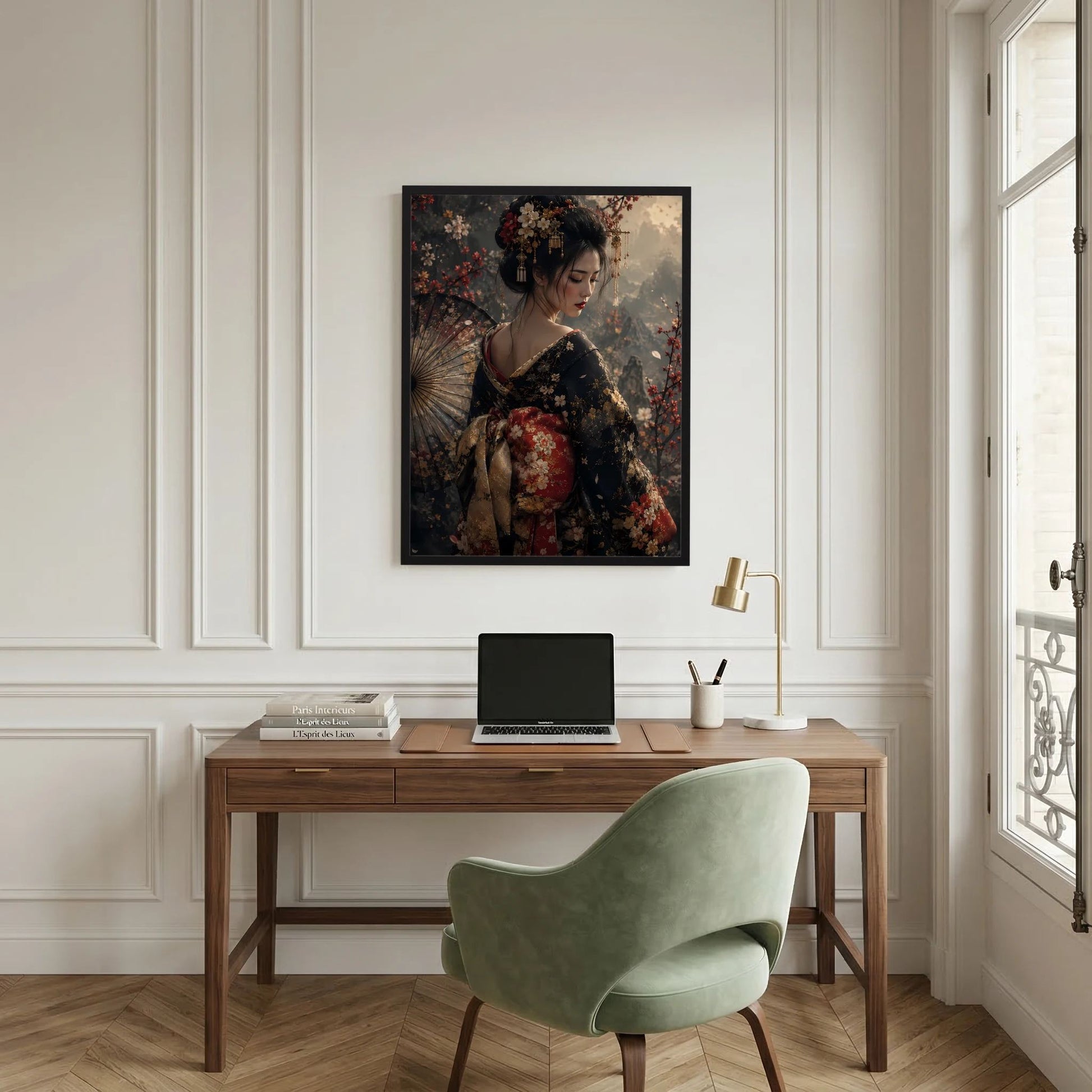 Wandposter im Hochformat mit Geisha-Frau im floralen Kimono und Fächer-Motiv