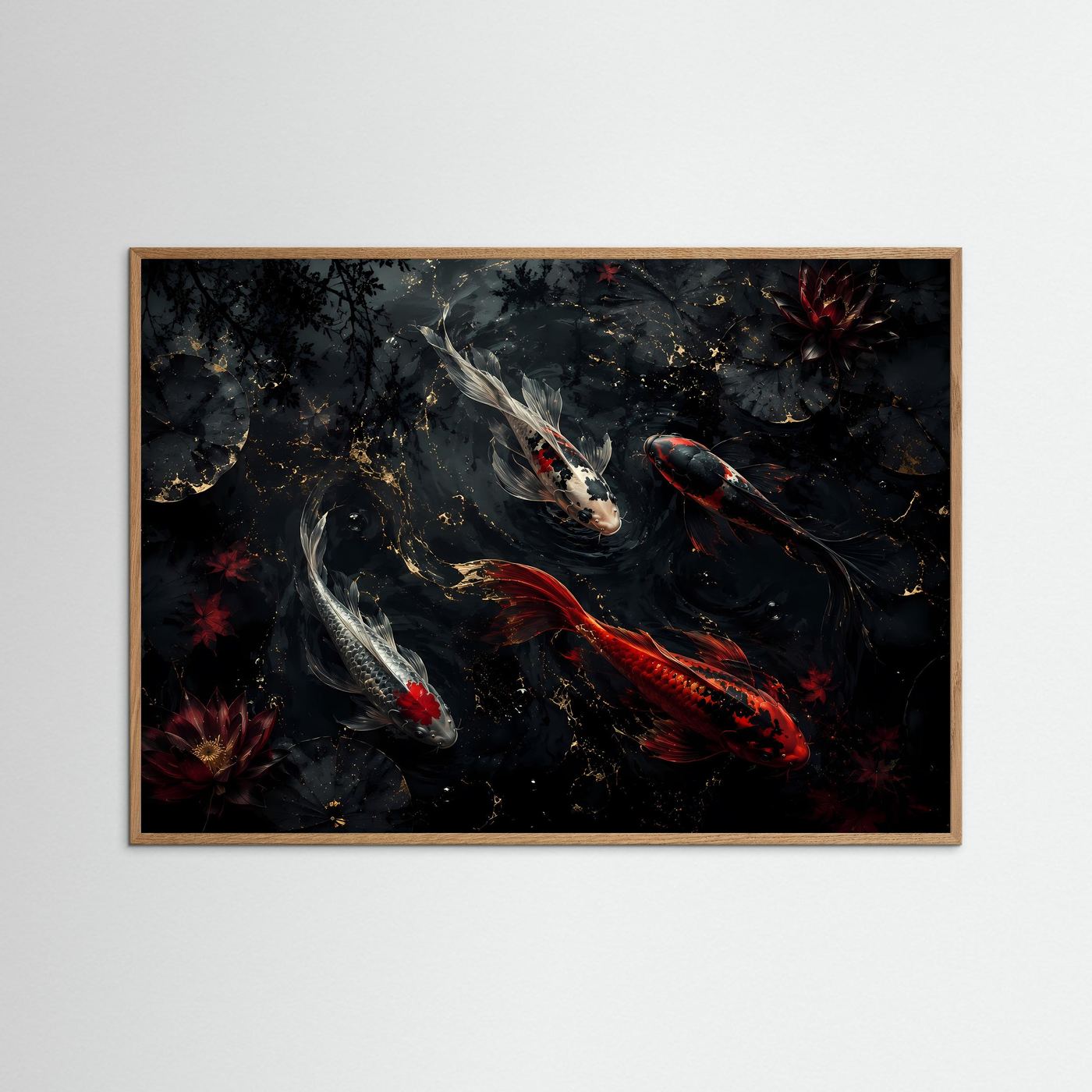 Koi-Karpfen im dunklen Lotus-Teich | Elegantes asiatisches Wandbild in Schwarz, Rot & Gold