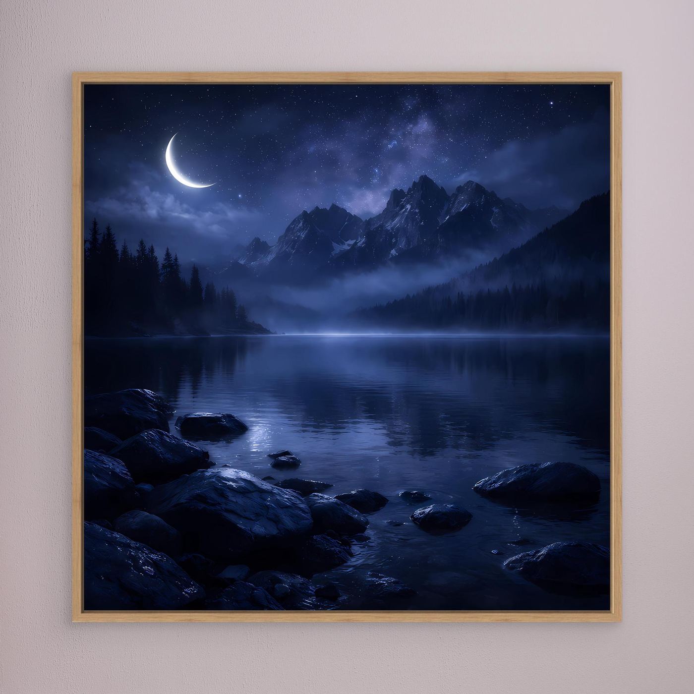 Leinwandbild Nachtlandschaft mit Mond über Bergsee, Berge im Dunst, goldbrauner Holzrahmen