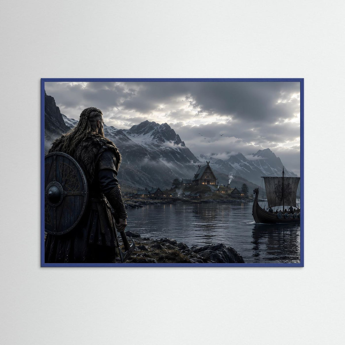Wikinger-Poster im Querformat mit blauem Holzrahmen: Langschiff im Fjord
