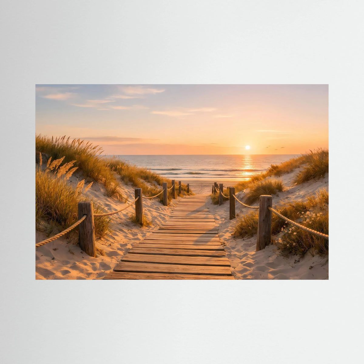 Wandbild mit Holzsteg über Dünenweg zum Meer bei Sonnenuntergang