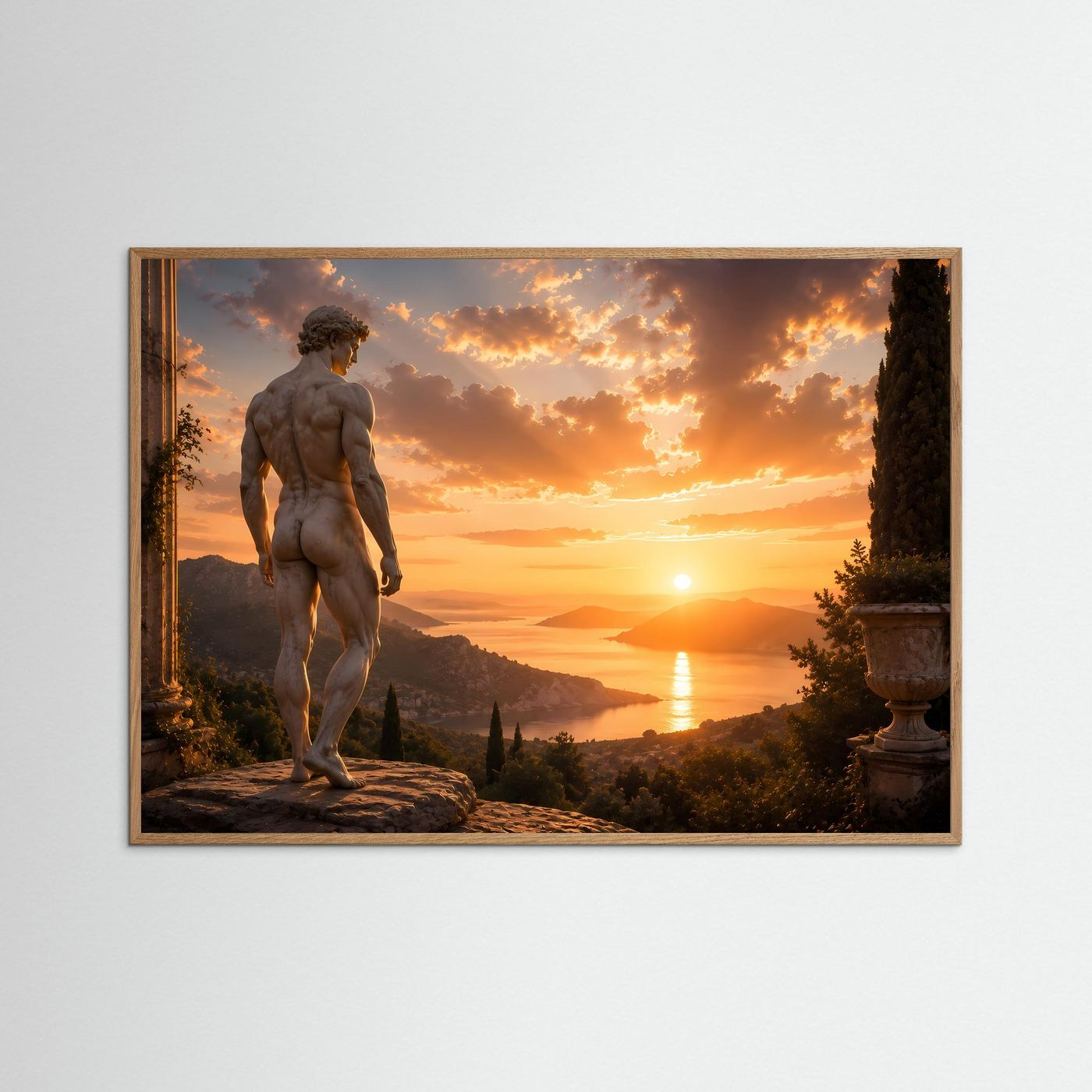 Poster im Querformat mit klassischer Männerstatue, helle Eichenrahmung um die Szene