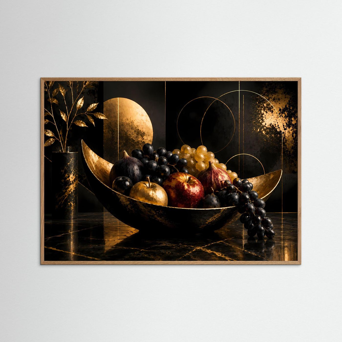 Poster Querformat mit schwarzer Obstschale, Trauben und Früchten; hellbrauner Holzrahmen