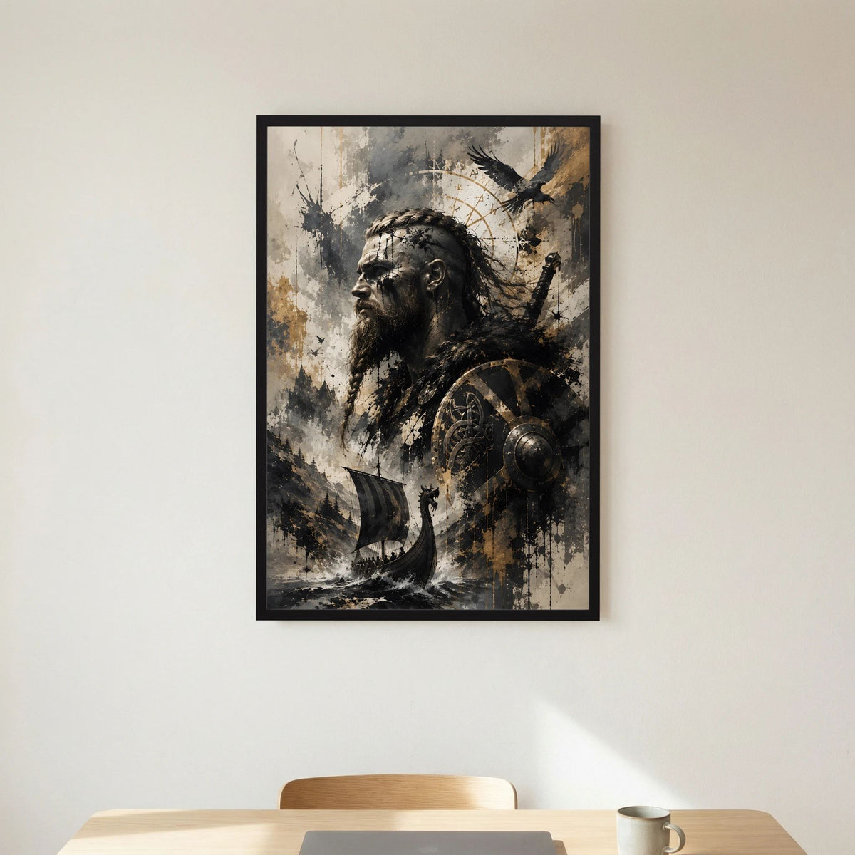 Wikinger-Krieger-Poster im Hochformat mit schwarzem Rahmen, Porträt eines Kriegers mit Schild.