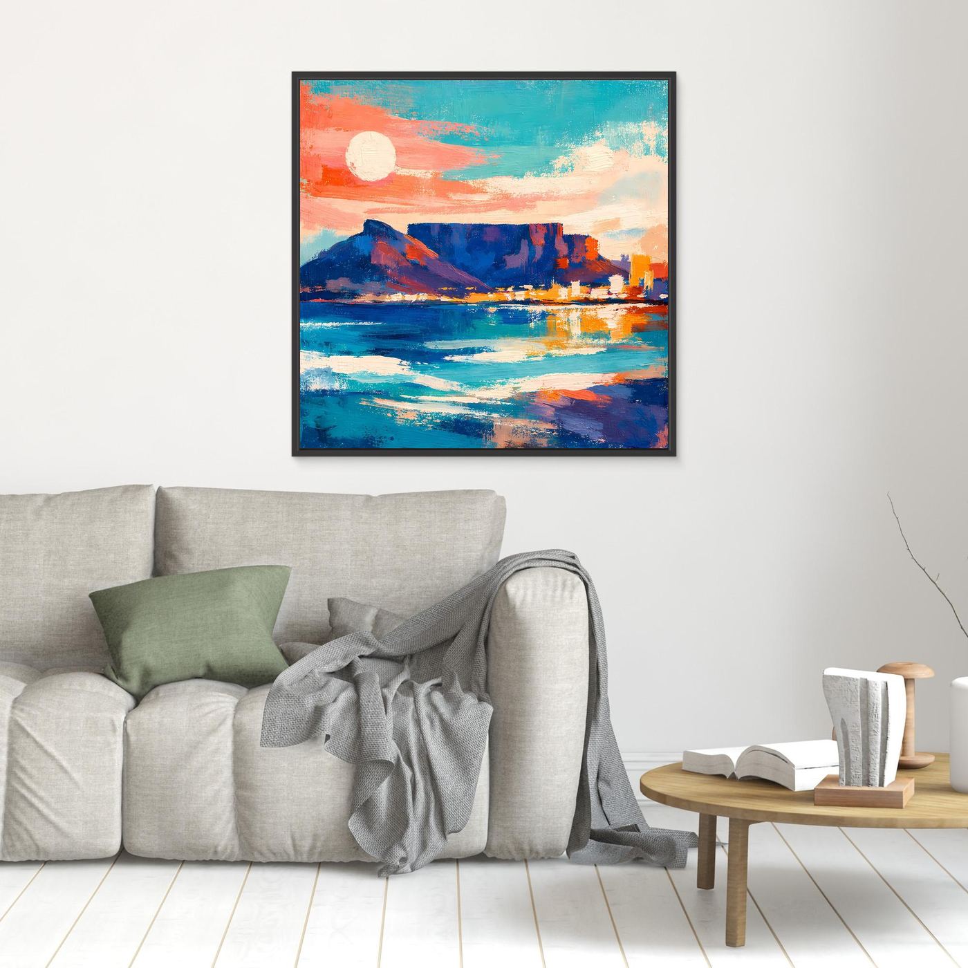 Quadratisches Abstrakt-Leinwandbild mit Küste, Sonne, Meer, Berg und Stadt am Strand