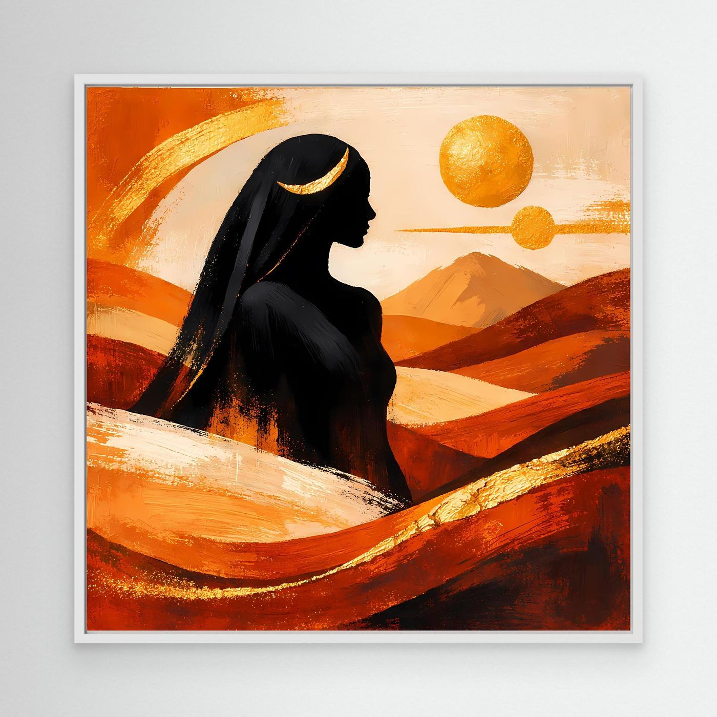 Leinwandbild mit hellem Rahmen: Porträt der Wüstenkönigin, goldene Sonne und Wellen