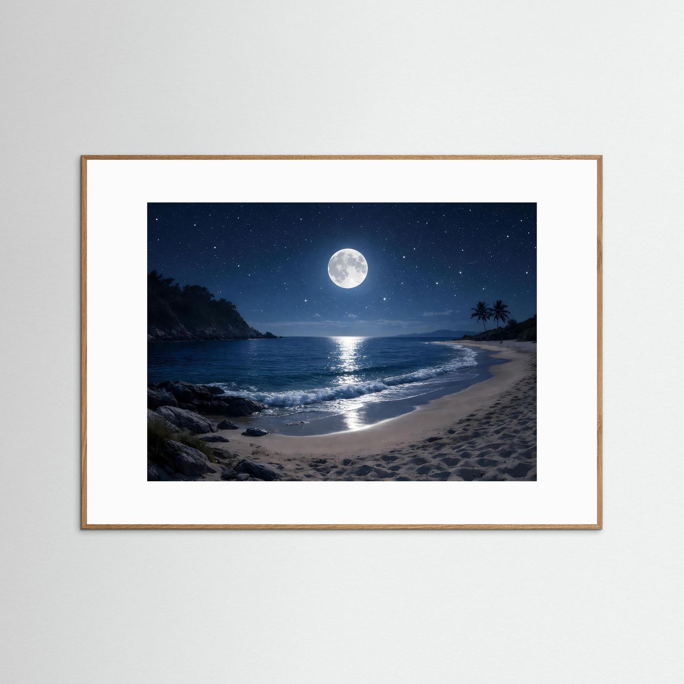 Poster Querformat mit naturfarbenem Rahmen: Mondnacht am Strand, Wellenlinie