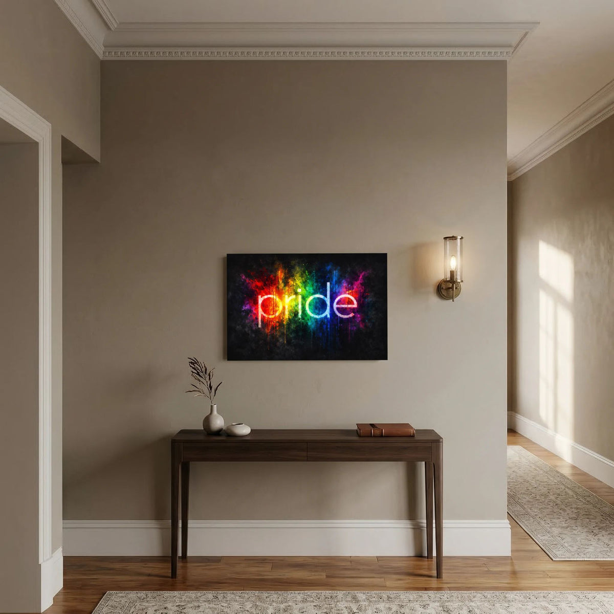 Querformatiges Wandbild mit Regenbogen-Splash und Schriftzug „pride“ in Neonfarben