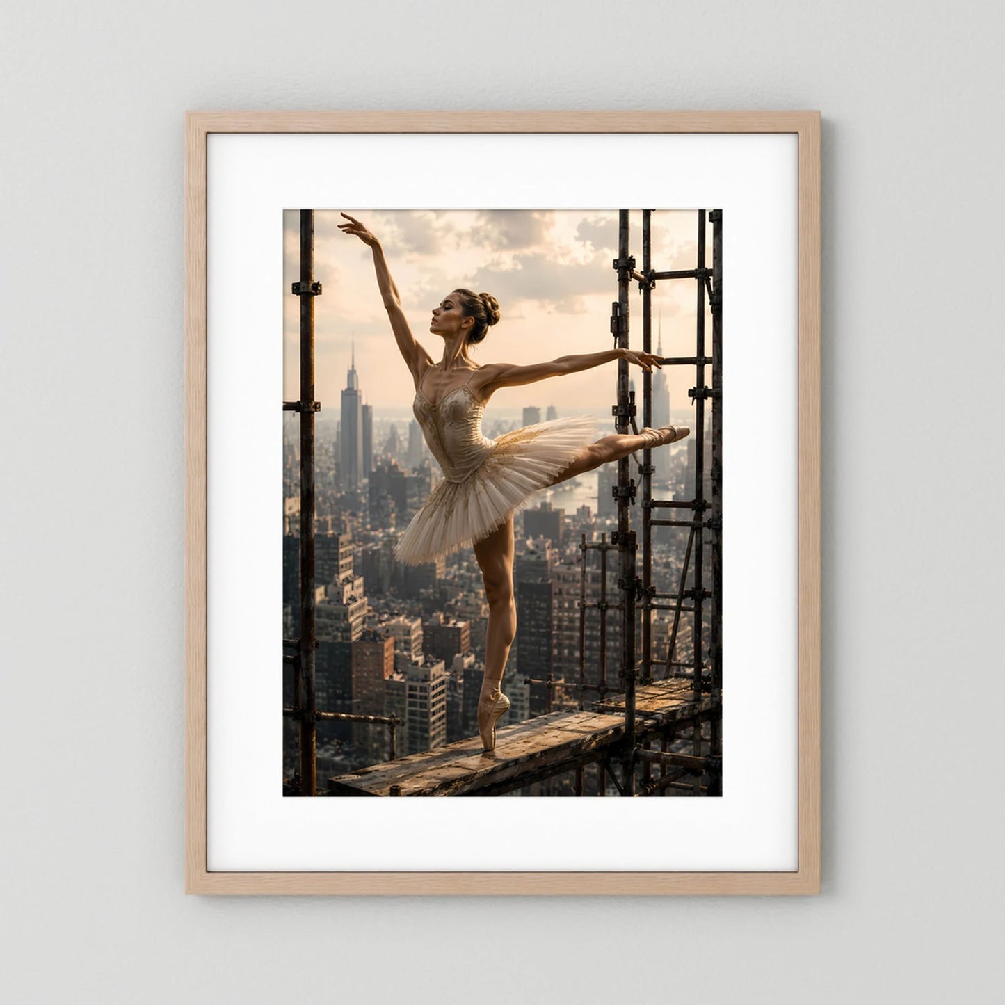 Poster Hochformat: Ballerina im beigen Tutu vor Skyline, hellbrauner Rahmen mit weißem Rand