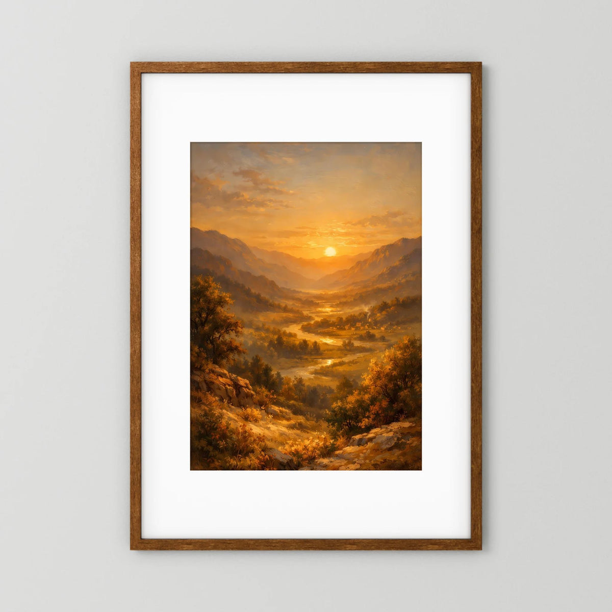 Wandbild mit dunkelbraunem Holzrahmen: Flusstal, Berge und goldene Sonnenuntergangsszene