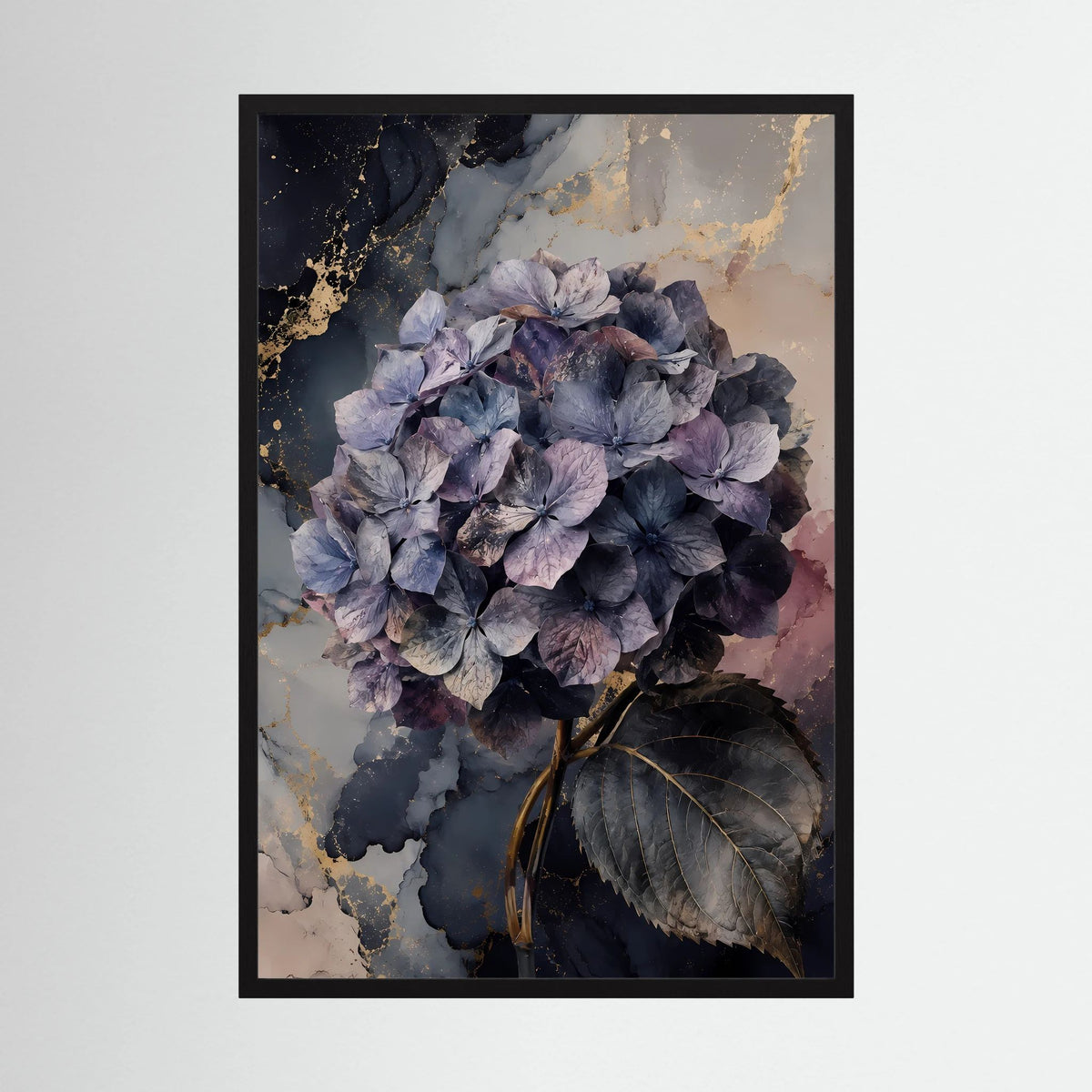 Hochformat-Poster mit violettem Hortensienstrauß im schwarzem Rahmen
