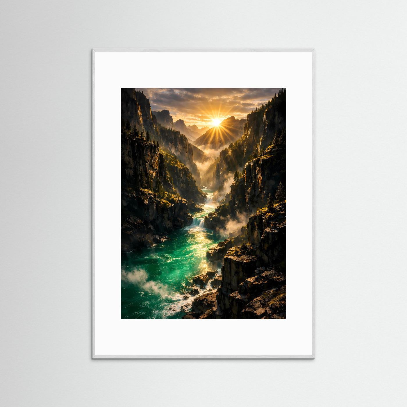 Vertikales Bergposter mit Sonnenaufgang über smaragdgrünem Fluss, hellgrau gerahmt