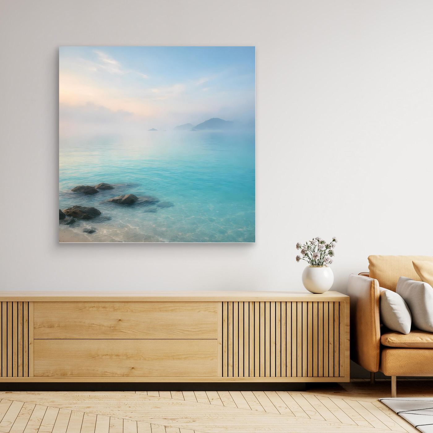 Leinwandbild Nebeliges Meer, türkisfarben, mit Blick auf Wasser und Felsen