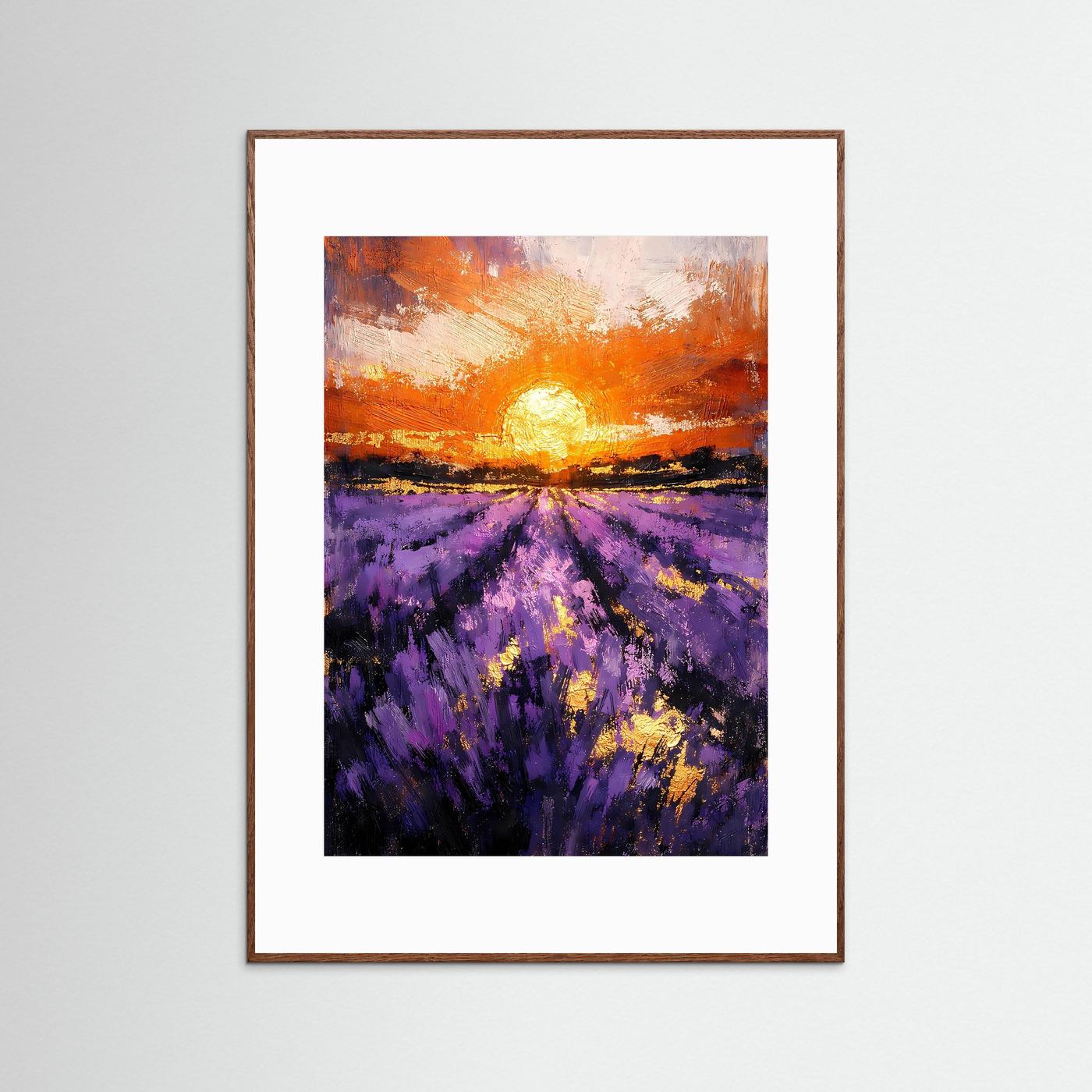 Abstraktes Landschaftsposter im braunen Holzrahmen: violettes Lavendelfeld bei orangefarbenem Sonnenuntergang