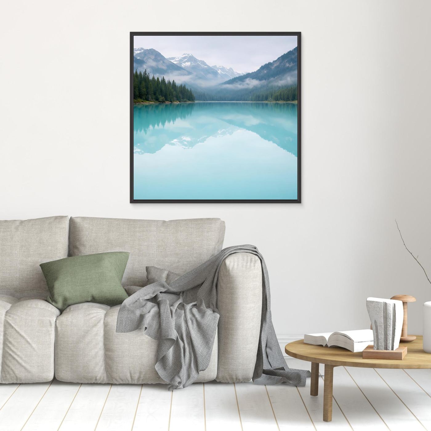 Leinwandbild Bergsee mit türkiser Spiegelung, Berge & Tannenwald, schwarz gerahmt