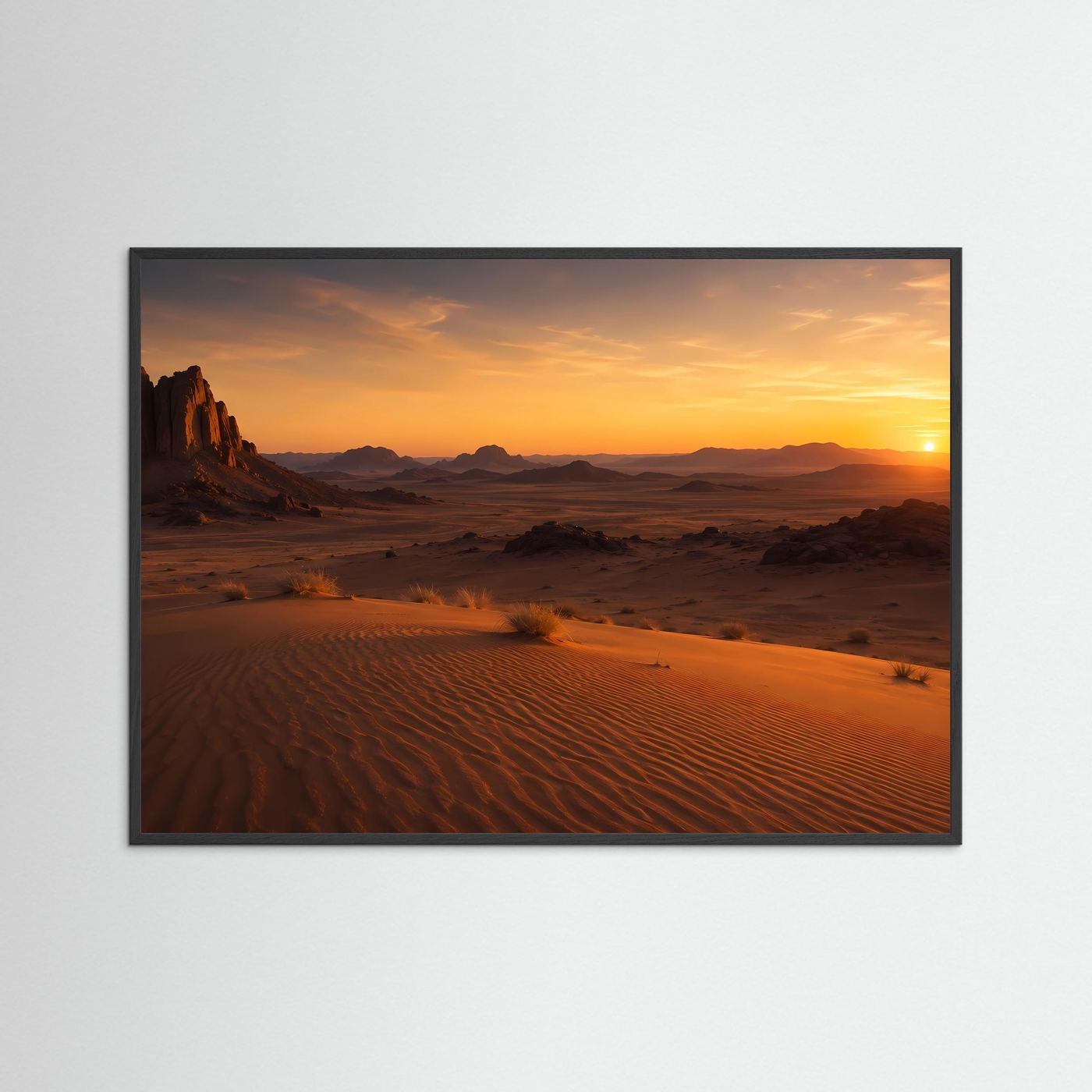 Goldene Wüstenlandschaft bei Sonnenuntergang | Felsen & Sanddünen