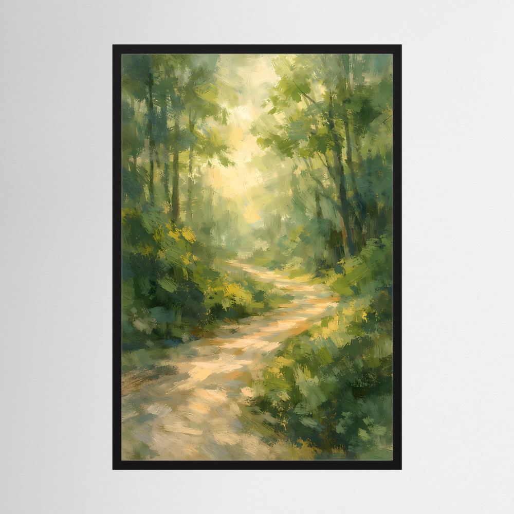 Wandposter mit grünem Waldweg und Sonnenlicht, im schwarzen Rahmen, hochformatig