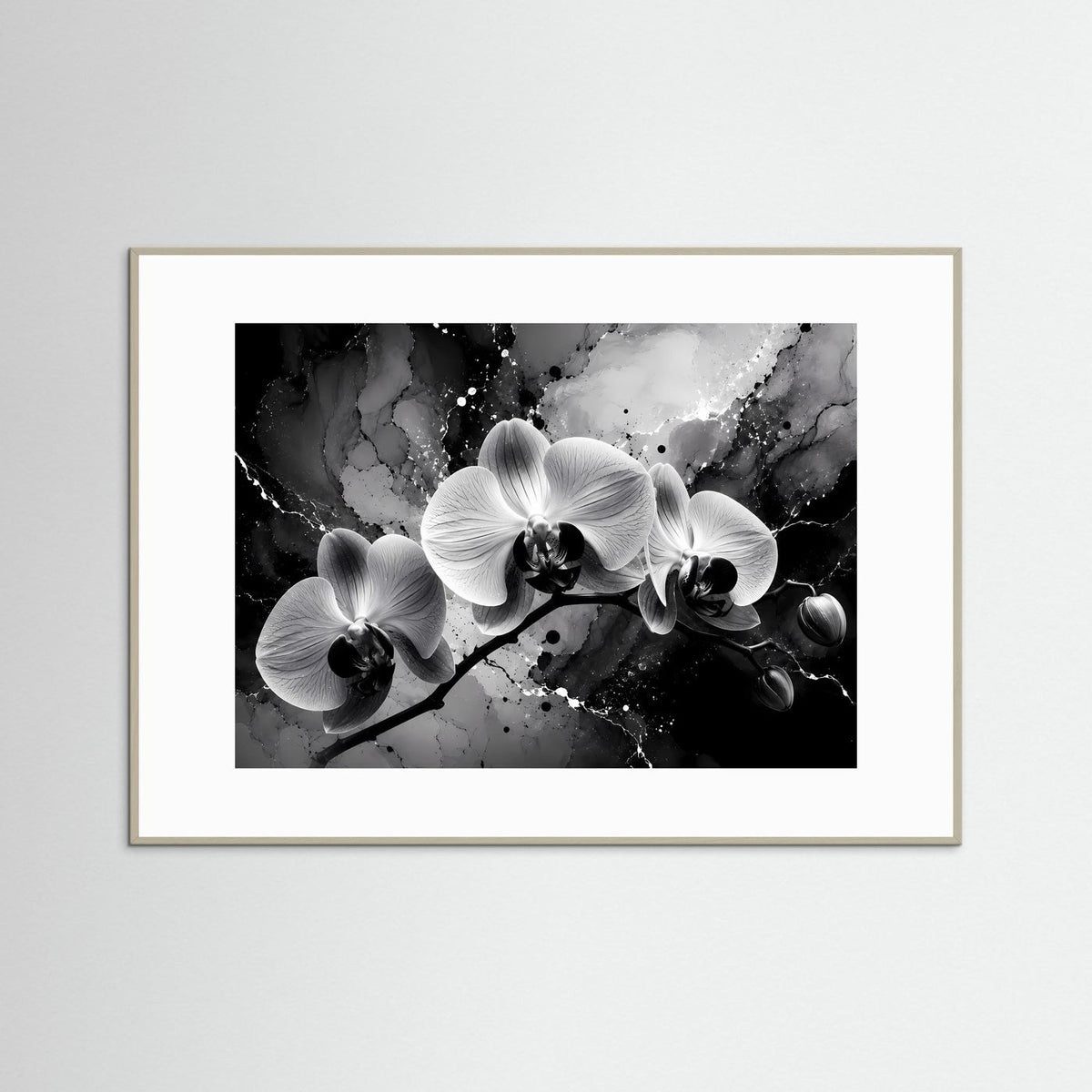 Orchideen-Wandbild mit schwarz-weiß Blütenmotiv, beiger Rahmen
