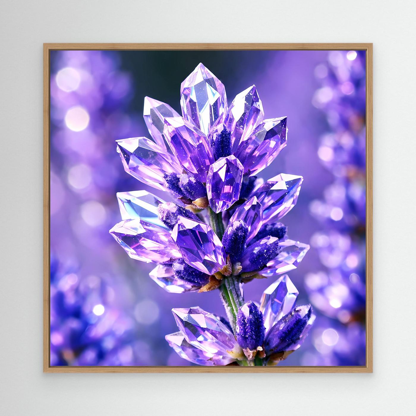 Leinwandbild mit abstraktem Kristallblumen-Motiv in Lavendel und Violett, Eichenrahmen
