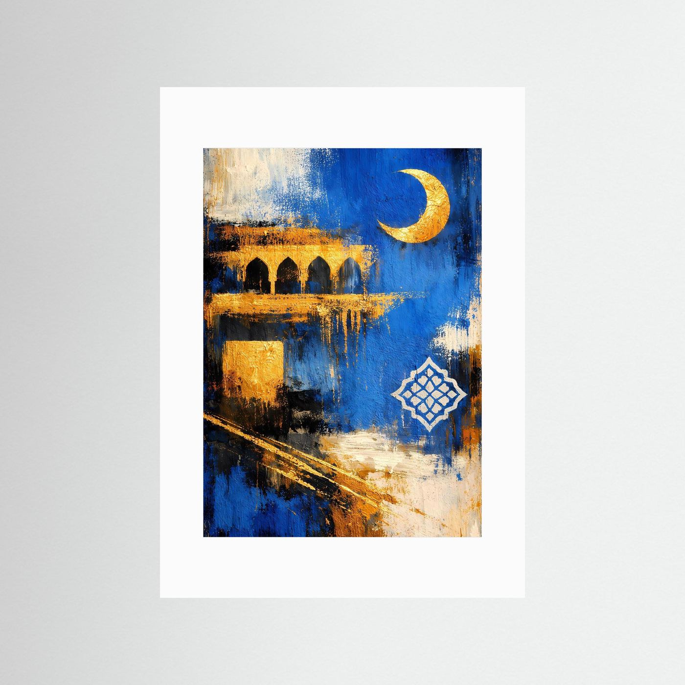 Hochformatiges Poster im weißen Passepartout: blau-goldenes Mosaik, Sichelmond, Ornament