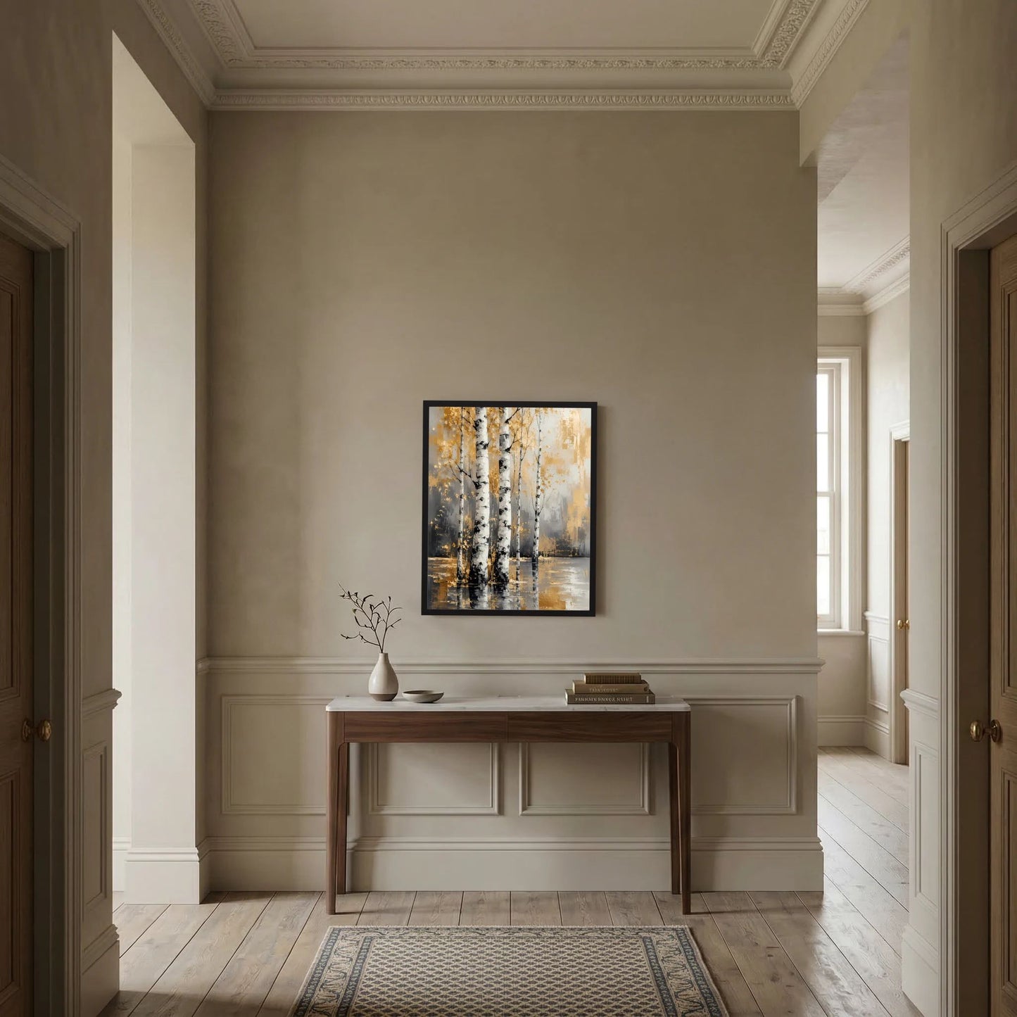 Hochformat-Wandposter mit abstrakten Birken in Weiß, Schwarz und Gold und reflektierendem Boden