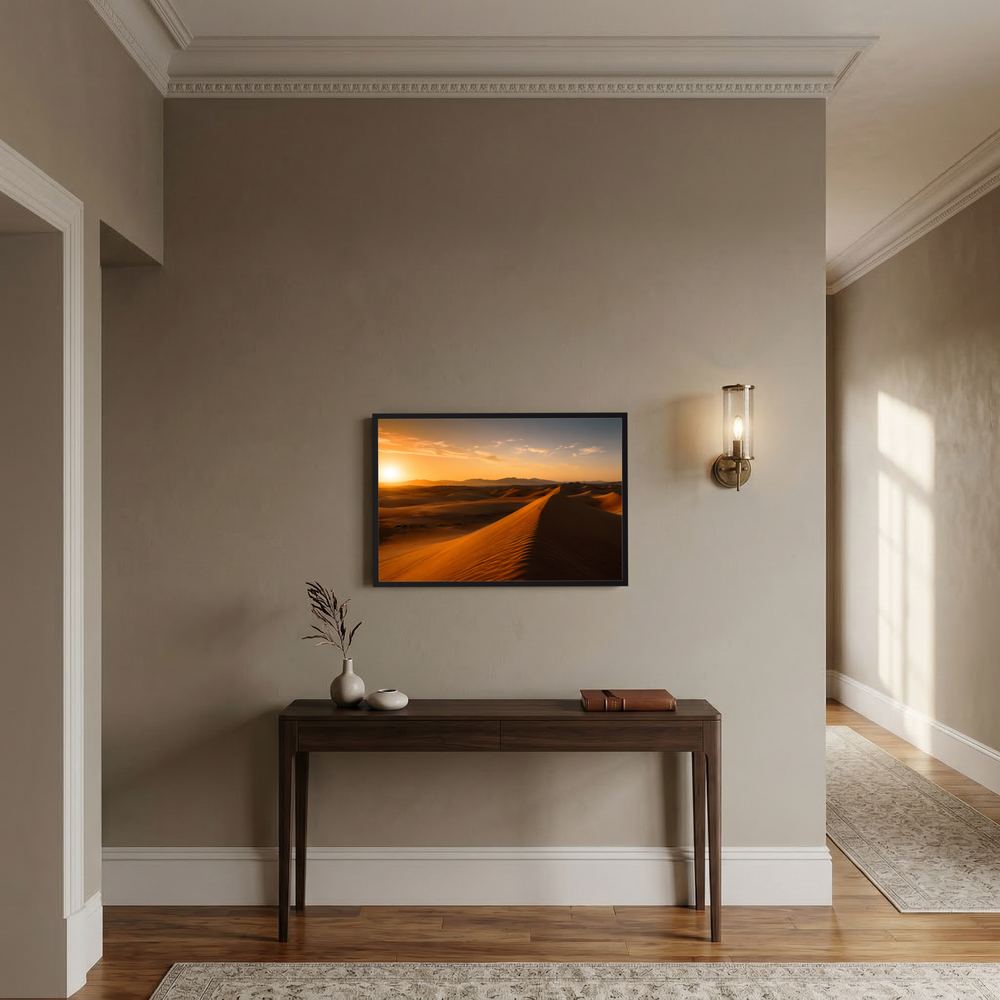 Gestelltes Poster im Querformat mit Sanddünen und goldenem Sonnenuntergang