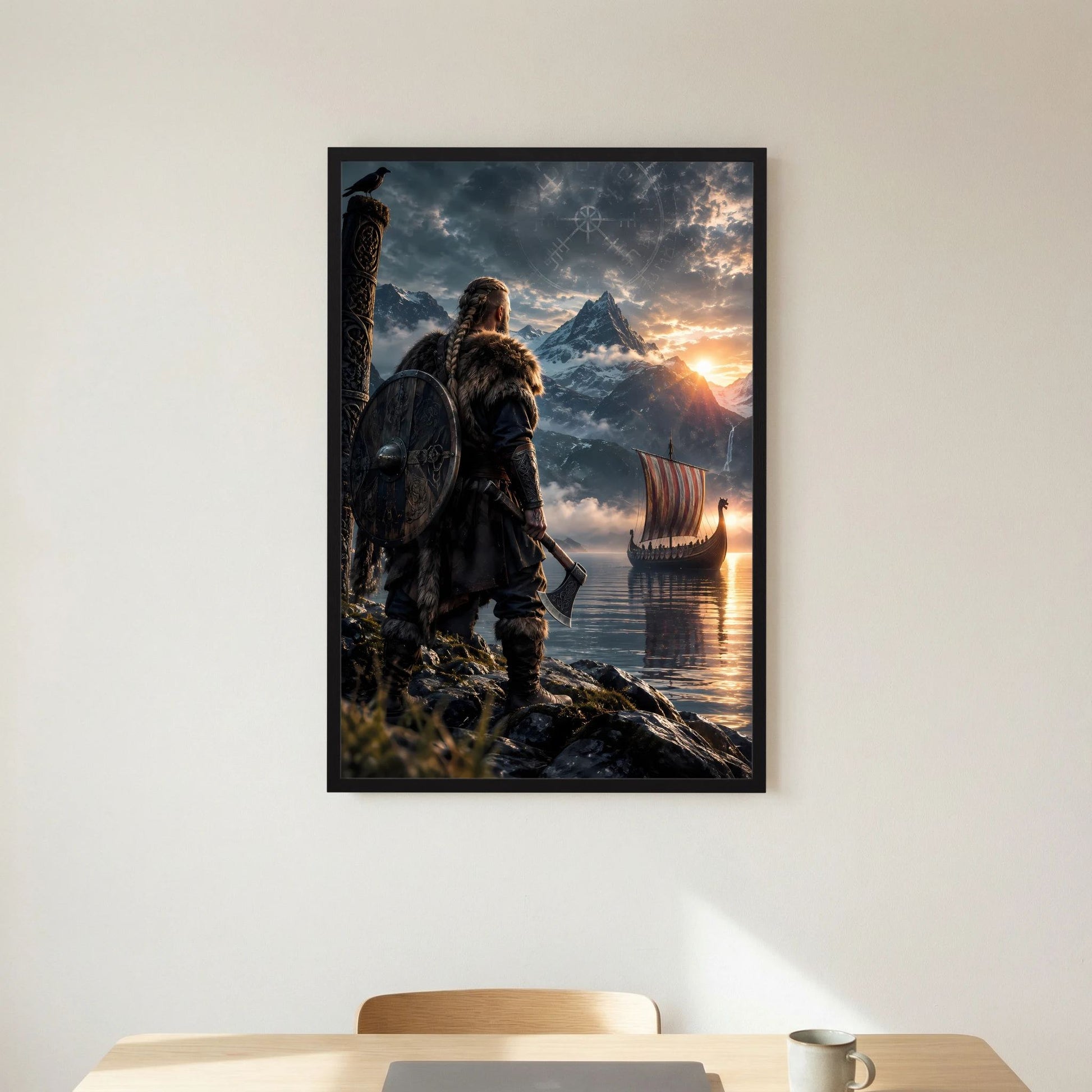 Fantasy-Poster Hochformat mit schwarzem Rahmen: Wikingerkrieger vor Fjord, Wikingerschiff am Wasser