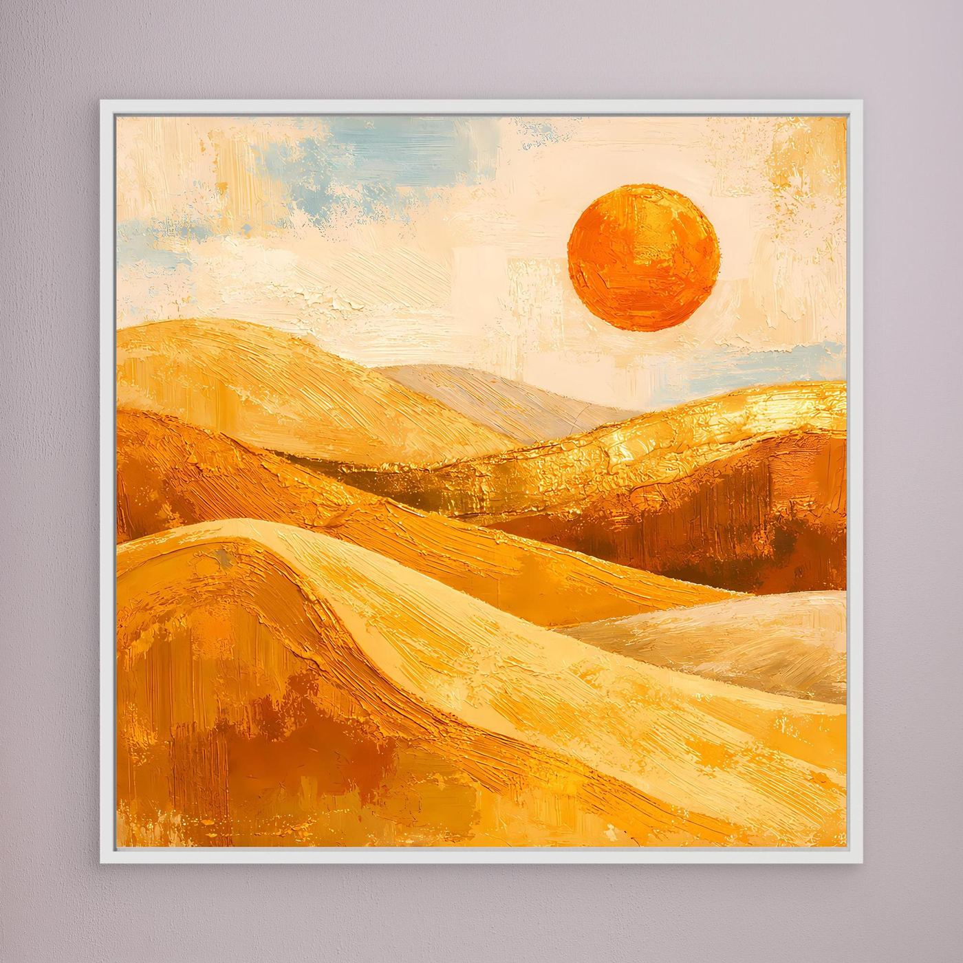 Wandbild mit goldenen Dünen und orangefarbener Sonne, weißer Rahmen