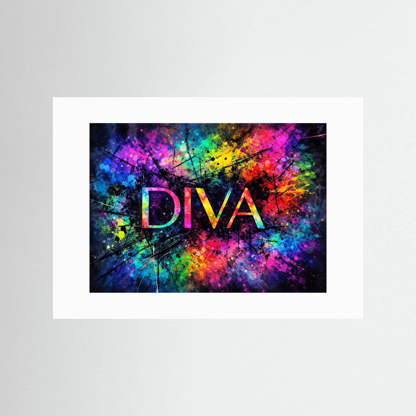Wandbild mit DIVA-Schriftzug und Farbspritzer-Design, weißer Rahmen