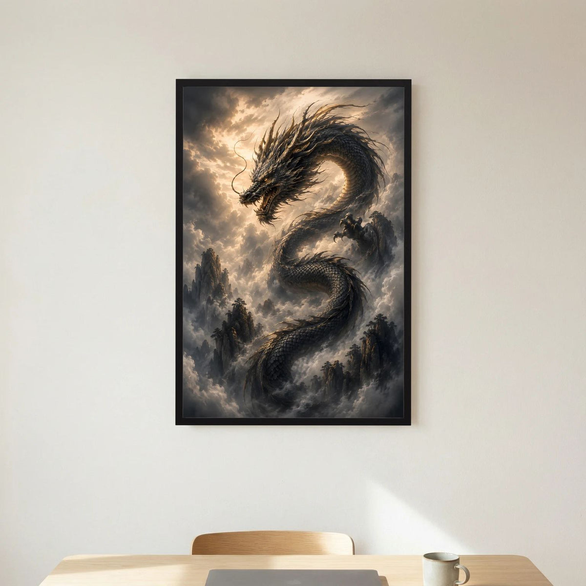 Drachenposter im Hochformat mit schwarzem Drachen über Wolkenbergen, schwarzer Rahmen