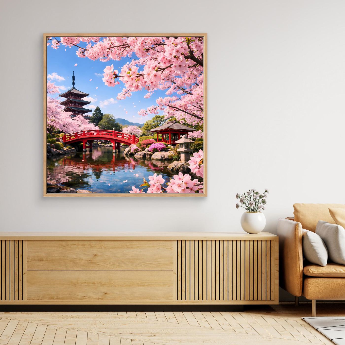 Leinwandbild mit Kirschblüten, roter Brücke und Pagode, heller Rahmen
